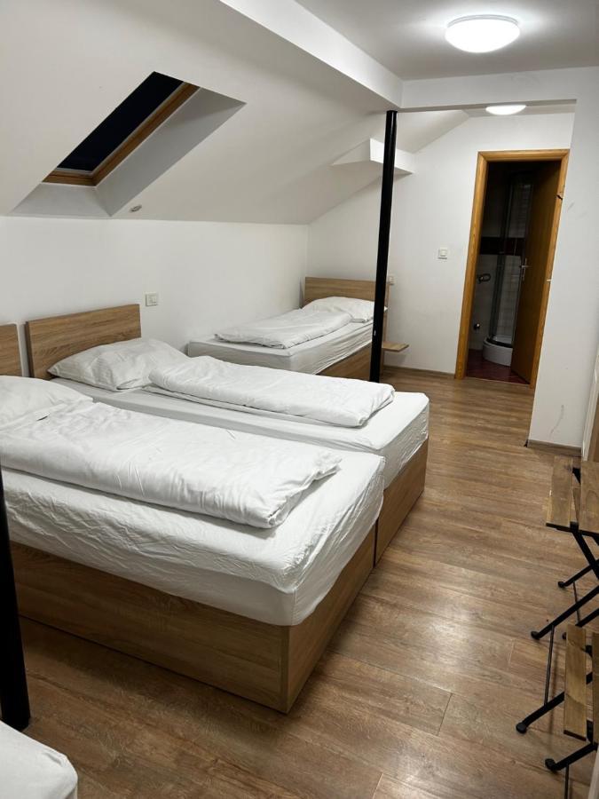 Sobe Zimmer Frei Pozega Exteriér fotografie