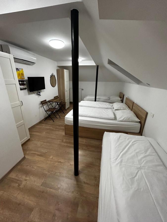 Sobe Zimmer Frei Pozega Exteriér fotografie
