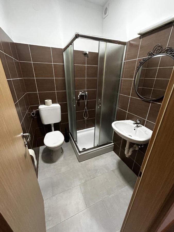 Sobe Zimmer Frei Pozega Exteriér fotografie
