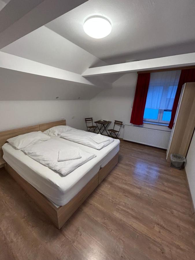Sobe Zimmer Frei Pozega Exteriér fotografie