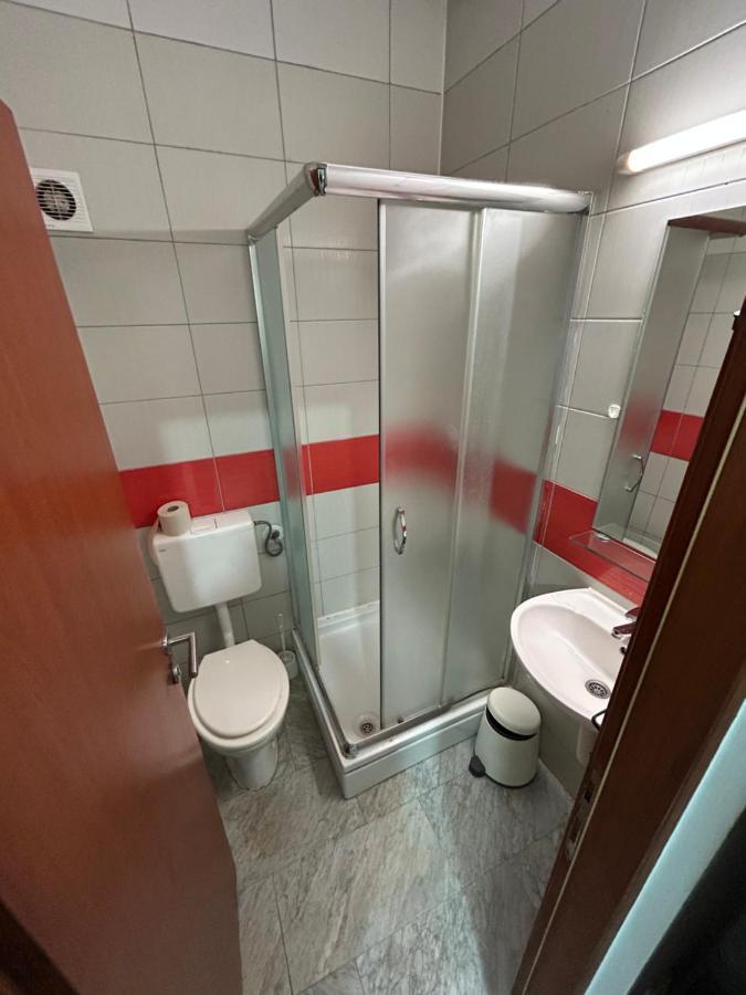 Sobe Zimmer Frei Pozega Exteriér fotografie