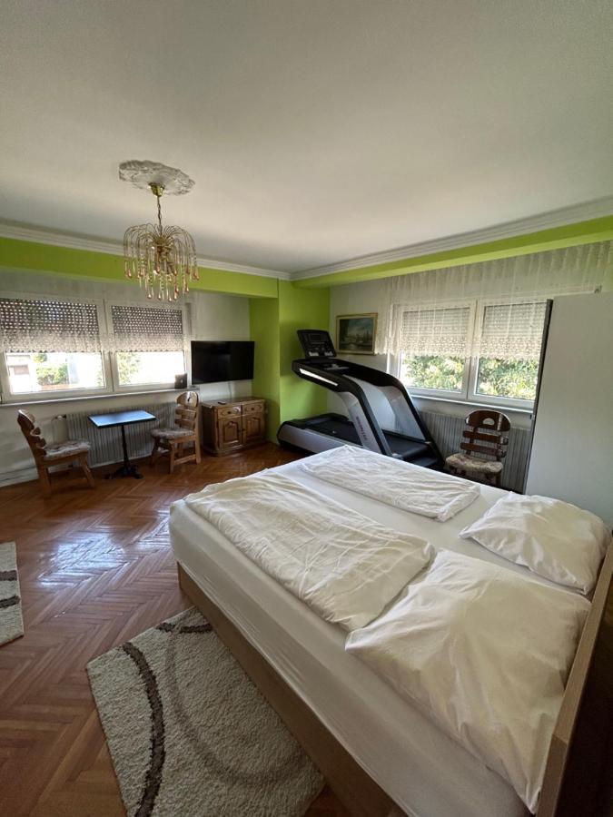 Sobe Zimmer Frei Pozega Exteriér fotografie