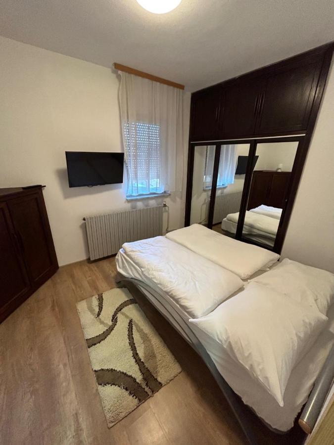 Sobe Zimmer Frei Pozega Exteriér fotografie